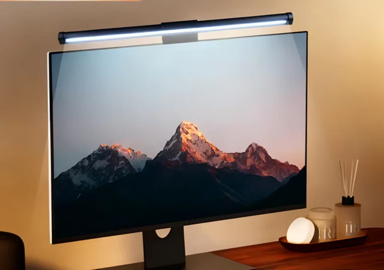 Vantage Luxe™ - Ultra Wide 55cm Screen Light Bar